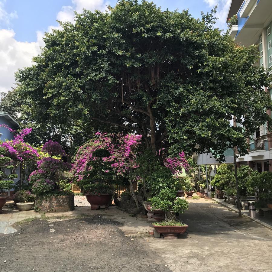 Hotel Khach San Ha Trang Pleiku Exteriér fotografie